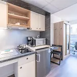 Break&home Les Carmes Dechaux Appart hôtel 3*
