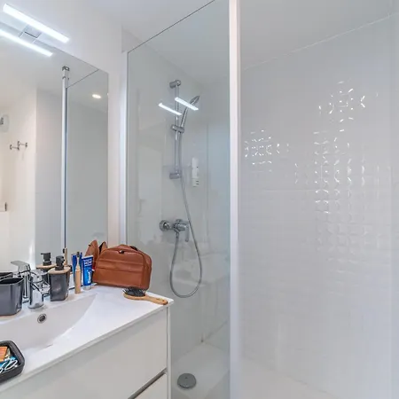 Break & Les Carmes Dechaux Apartmanhotel