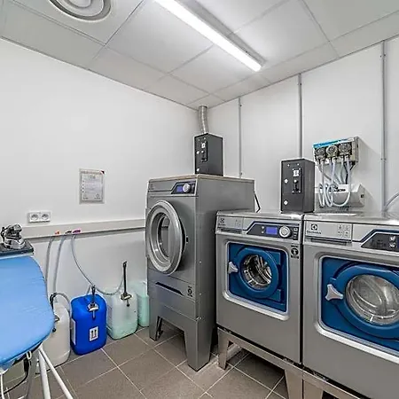 Break & - Les Carmes Dechaux Aparthotel 3*