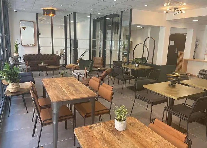 Break & - Les Carmes Dechaux מלון דירות