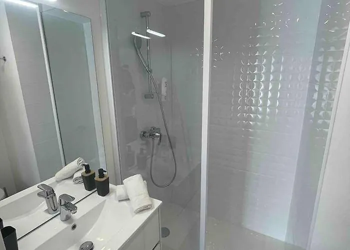 Break&home Les Carmes Dechaux 3*