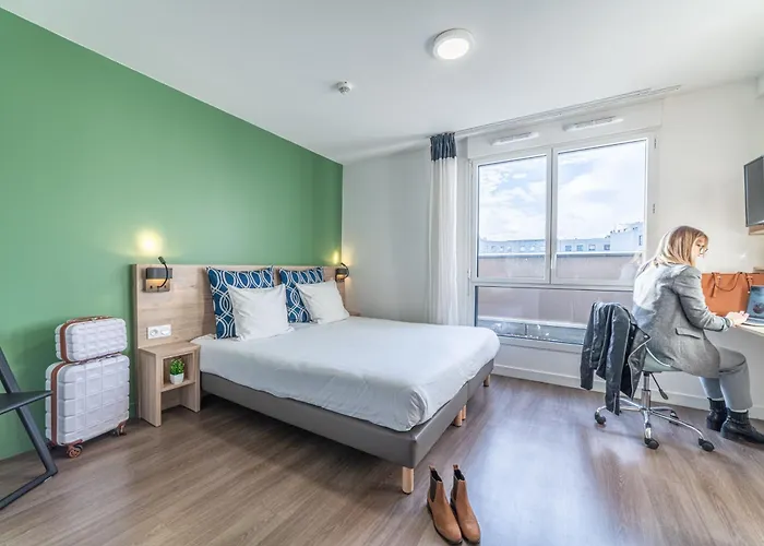 Break & - Les Carmes Dechaux 3* קלרמונט-פרנד