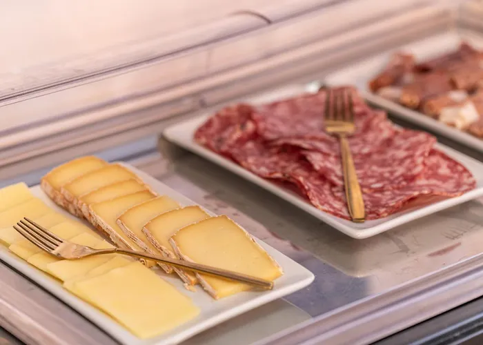 Break&home Les Carmes Dechaux Appart hôtel