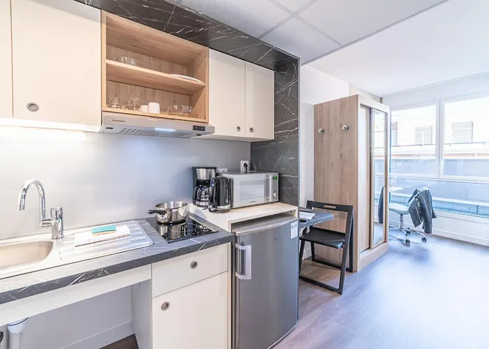 Break&home Les Carmes Dechaux Appart hôtel 3*