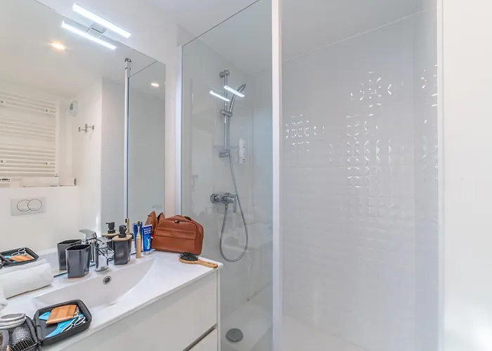 Break&home Les Carmes Dechaux Appart hôtel